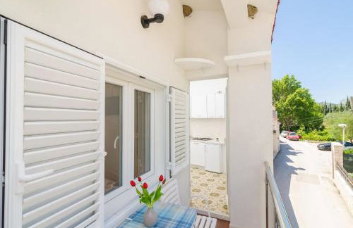 Apartments & Rooms Bari i -Comfort One Bedroom Apartment with Balcony and Garden View Apt Preko-5 - Foto 15