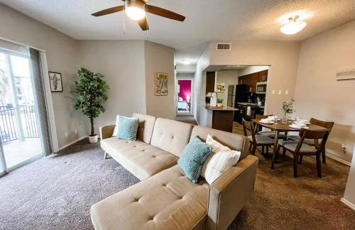 Comfortable Family Stay with Pool, Near Beach - Foto 1