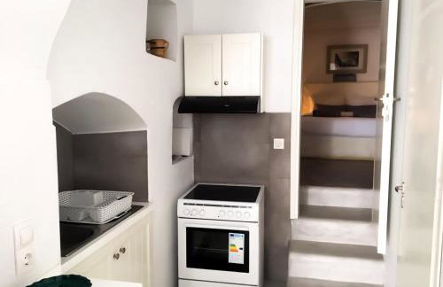 Thomas Traditional House in Chora - Photo 14