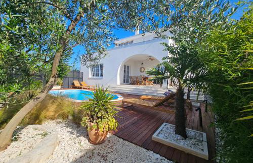 The Three Flowers Pool House - Foto 1