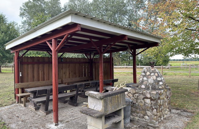 Holiday Home on a Horse Farm in Heath - Foto 22