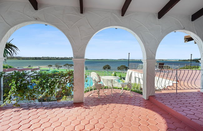 Magnificent Beachfront Mansion - Pool - Foto 45