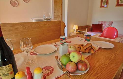 Cottage in Montelabbate with Pool & Forest - Foto 40