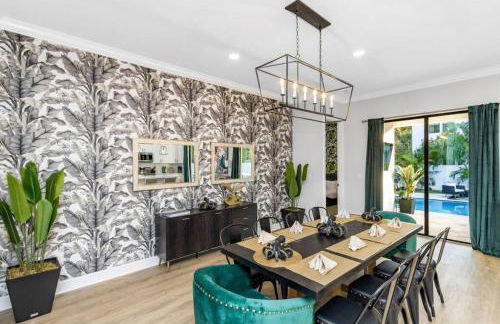 5BR Serenity Tampa Pool and Hot tub - Foto 26