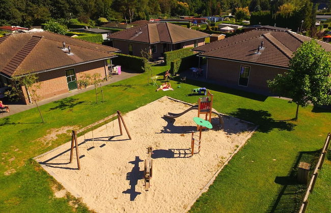 Detached Combined Bungalow with Garden near Veluwe - Photo 27
