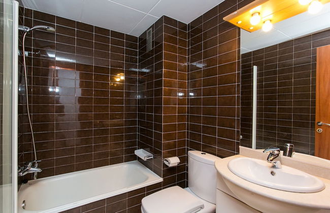 Awesome Apartment With Amazing Terrace - Photo 33