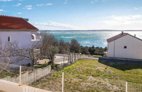 Gorgeous Apartment In Rtina With Wifi - Photo 13