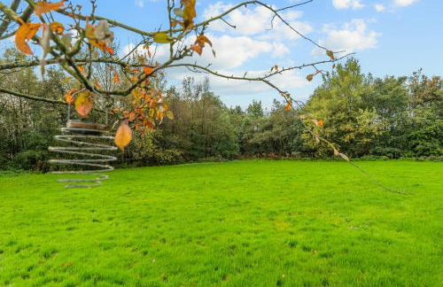 The Ploughman's Poet - Photo 35