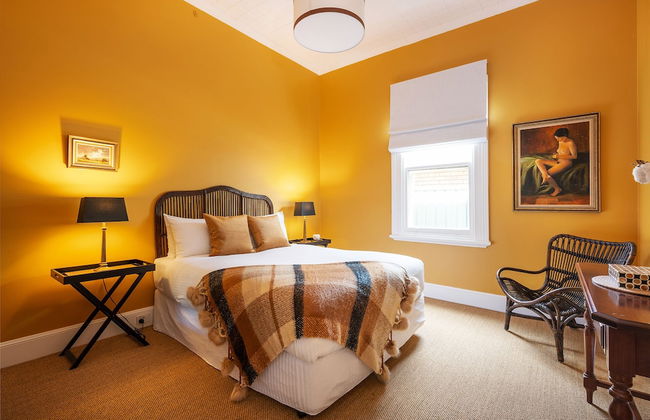 'Lauralla' by Your Innkeeper Mudgee - Photo 7