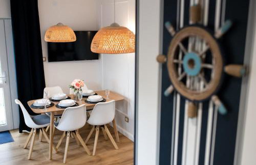 BLUE MARINE APARTAMENT 19 z Tarasem i widokiem na morze przy plaży - Foto 8