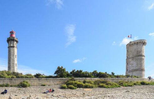 2 Bedroom Amazing Home In Ars-En-Ré - Foto 28