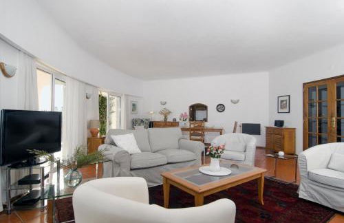 Villa Camena, private pool, sea view, residential area outside of the village Praia da Luz - Foto 11