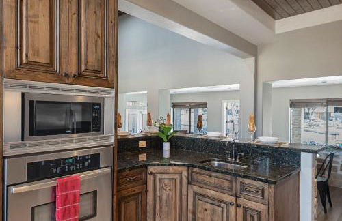 Waterfront House on Lake LBJ Cove and Concierge Services - Foto 20