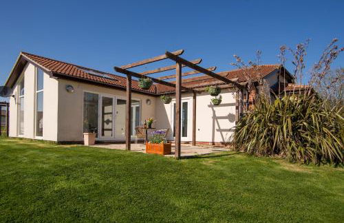 Stoneleigh Village - Foto 1