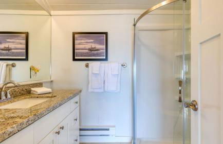 Cozy Whidbey Island Stay Steps to the beach Fireplace BBQ Near Trails - Foto 14