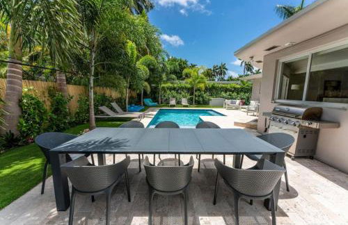 Secluded Villa with 3 bedrooms and Heated Pool - Foto 8