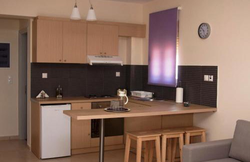 Thea Hotel - Studios & Suites - Photo 21