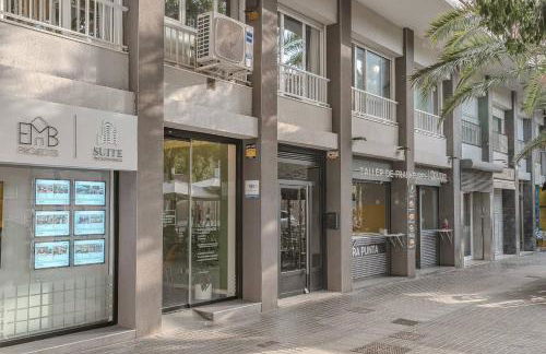 NEW Refurbished Modern Apartment - Photo 38