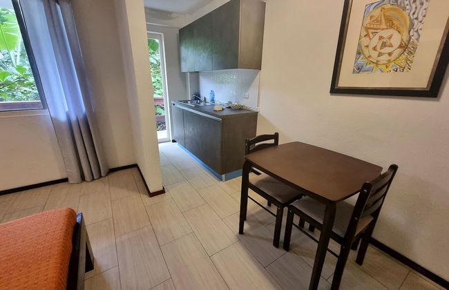 Day & Night Accommodations - Photo 7