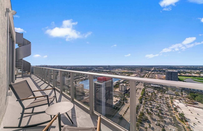 2BR Ocean Penthouse - Private Terrace & Hot Tub - Foto 59