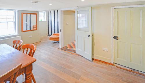Best located and beautifully renovated cottage - Foto 3