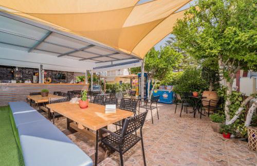 Oscar Villa & Studios - Foto 29