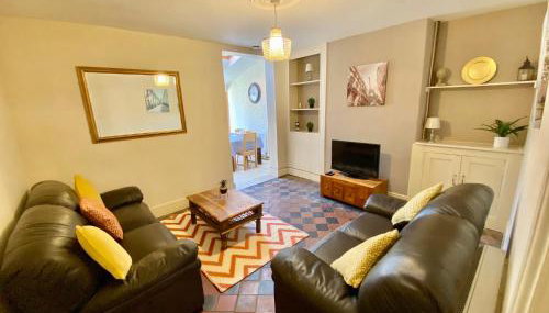 EasyRest House 1 Grantham - 6 Beds & Free Parking - Spacious & Comfy - Access to A1, Town Centre & Shops - Foto 5