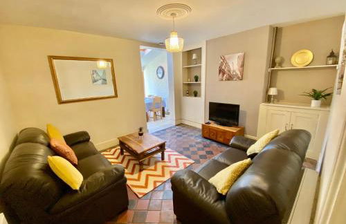 EasyRest House 1 Grantham - 6 Beds & Free Parking - Spacious & Comfy - Access to A1, Town Centre & Shops - Foto 5