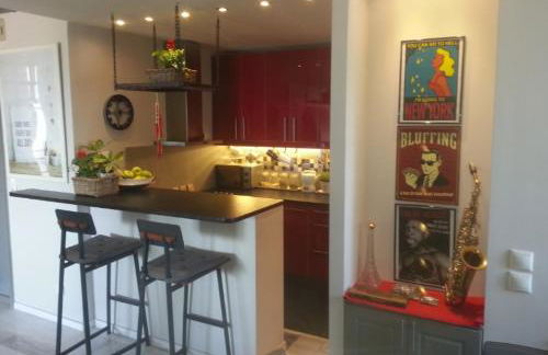 Varkiza Seaside Penthouse with Private Roof Deck - Foto 12