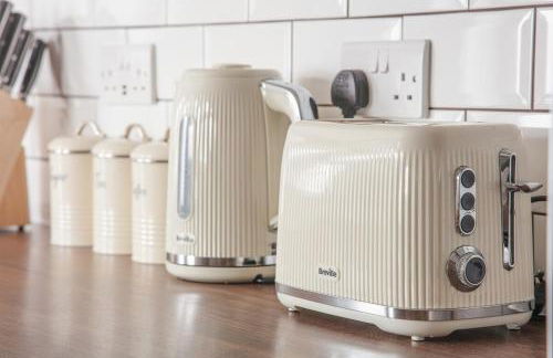 Spacious 3 Bedroom Home with PS5 and Pool Table Near O2 Arena Canary Wharf and Elizabeth Line to Central London - Foto 39