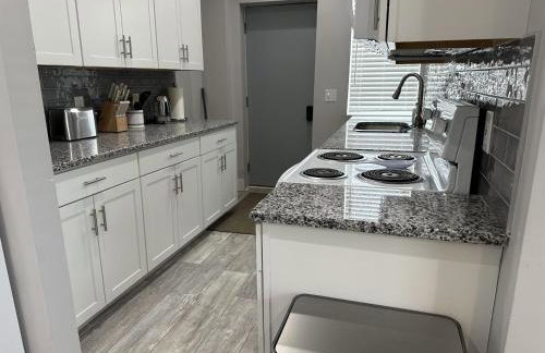 Urban Retreat 2BR Near Downtown - Foto 10