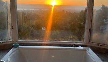 Big Bright Burlingame Hills Bay View Home - Foto 4