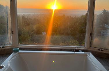 Big Bright Burlingame Hills Bay View Home - Foto 4