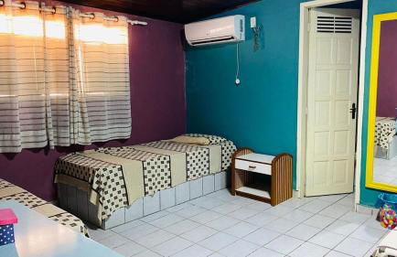 Maravilhosa casa com piscina - Foto 6