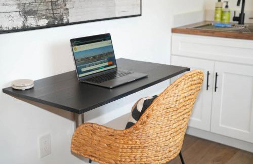 South O Bungalow 9 - Deluxe Work and Stay Queen Studio + Patio - Foto 5