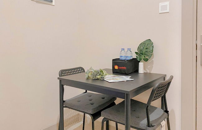 Chic 1BR Apartment at Menara Jakarta Kemayoran - Foto 17