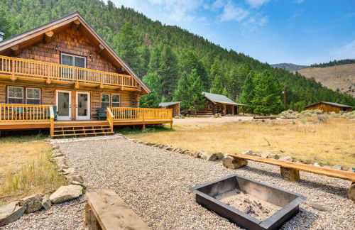 Riverfront Montana Log Cabin with Mountain Views! - Foto 31