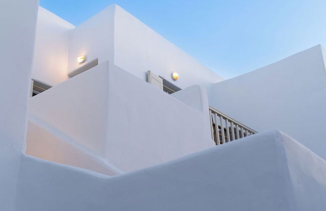 Mykonos Twins - Photo 30