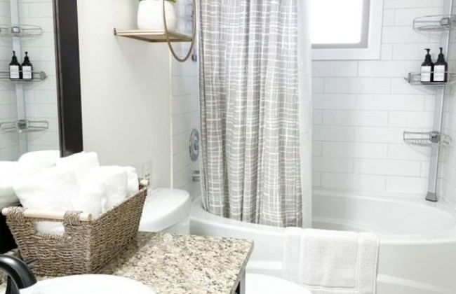 Beachfront Lakeview Condo at Barona - Photo 9