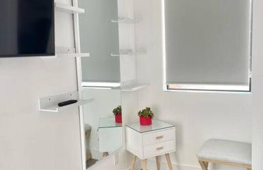 Beach House with Rooftop Jacuzzi - Foto 49