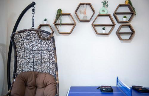 Cosy townhouse, new build, 5 bedrooms, Sleeps 8, Free Parking - Foto 23