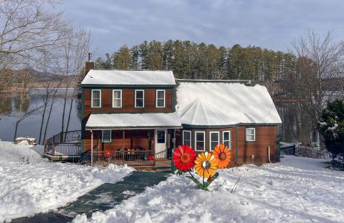 Lakeside Living in Wilton! Family Home with Views - Foto 31