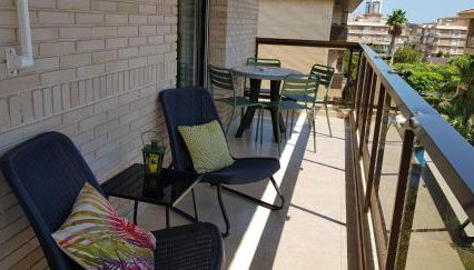 Concordia, con parking en el puerto de Cambrils - Photo 5