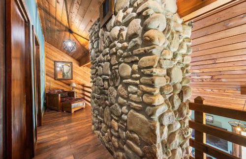 Family-Friendly Cabin with Heated Pool & Sauna - Foto 23