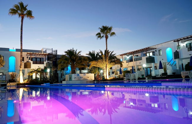 Apartamentos Plaza Azul - Photo 29