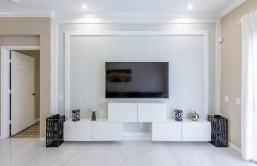 4br House w Perfect Location Pool and Much More - Foto 40