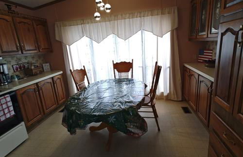 Unique Yet Cozy Victorian Home in Tioga County PA - Foto 10