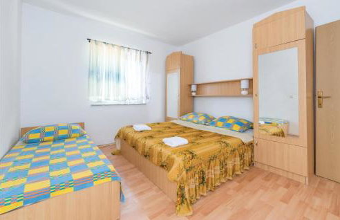 Cozy Apartment In Vidalici With Wifi - Foto 4