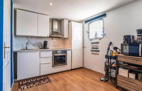 Nice Home In San Juan De Los Terrer - Photo 5