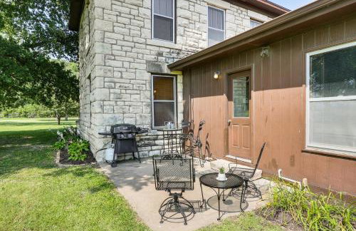 Pet-Friendly Home Grill and Fire Pit in Manhattan - Foto 2